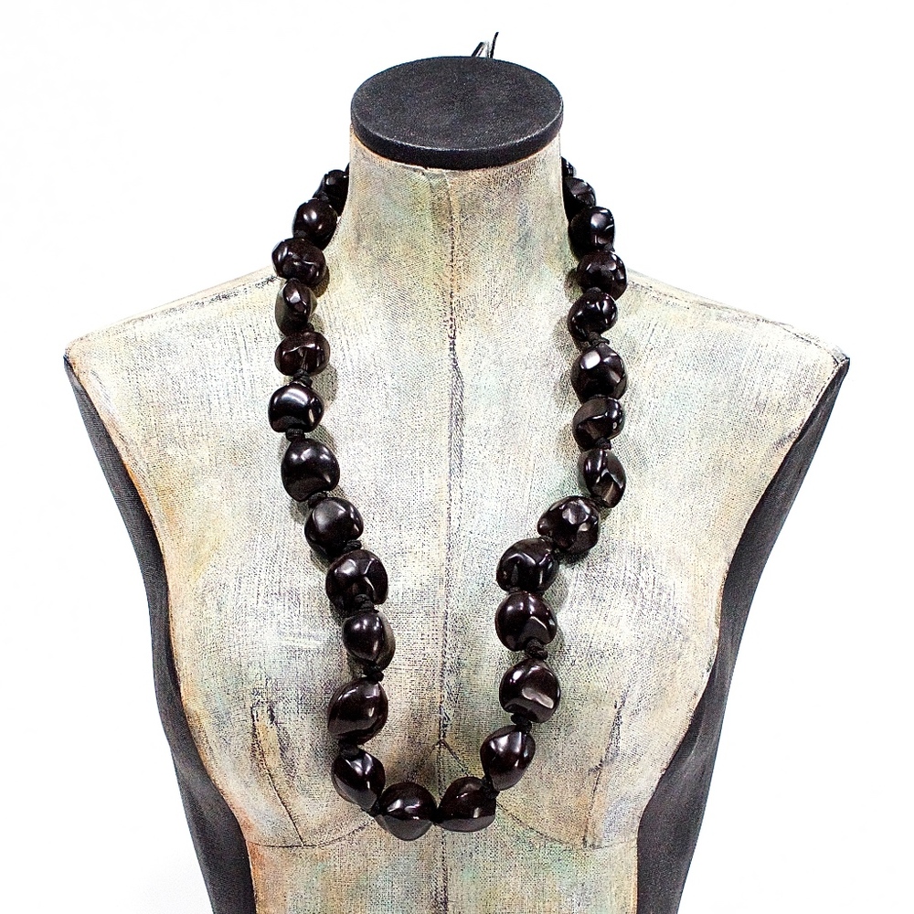 VTG 80's Long Hawaiian Kukui Nut Lei Necklace